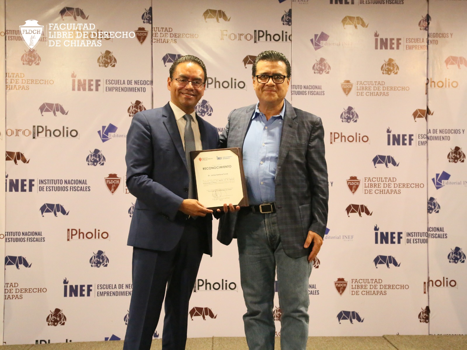  𝐂𝐨𝐧𝐟𝐞𝐫𝐞𝐧𝐜𝐢𝐚 𝐌𝐚𝐠𝐢𝐬𝐭𝐫𝐚𝐥: ¡𝐋𝐚 𝐕𝐢𝐠𝐞𝐧𝐜𝐢𝐚 𝐝𝐞 𝐥𝐨𝐬 𝐃𝐞𝐫𝐞𝐜𝐡𝐨𝐬 𝐅𝐮𝐧𝐝𝐚𝐦𝐞𝐧𝐭𝐚𝐥𝐞𝐬 𝐞𝐧 𝐌é𝐱𝐢𝐜𝐨!