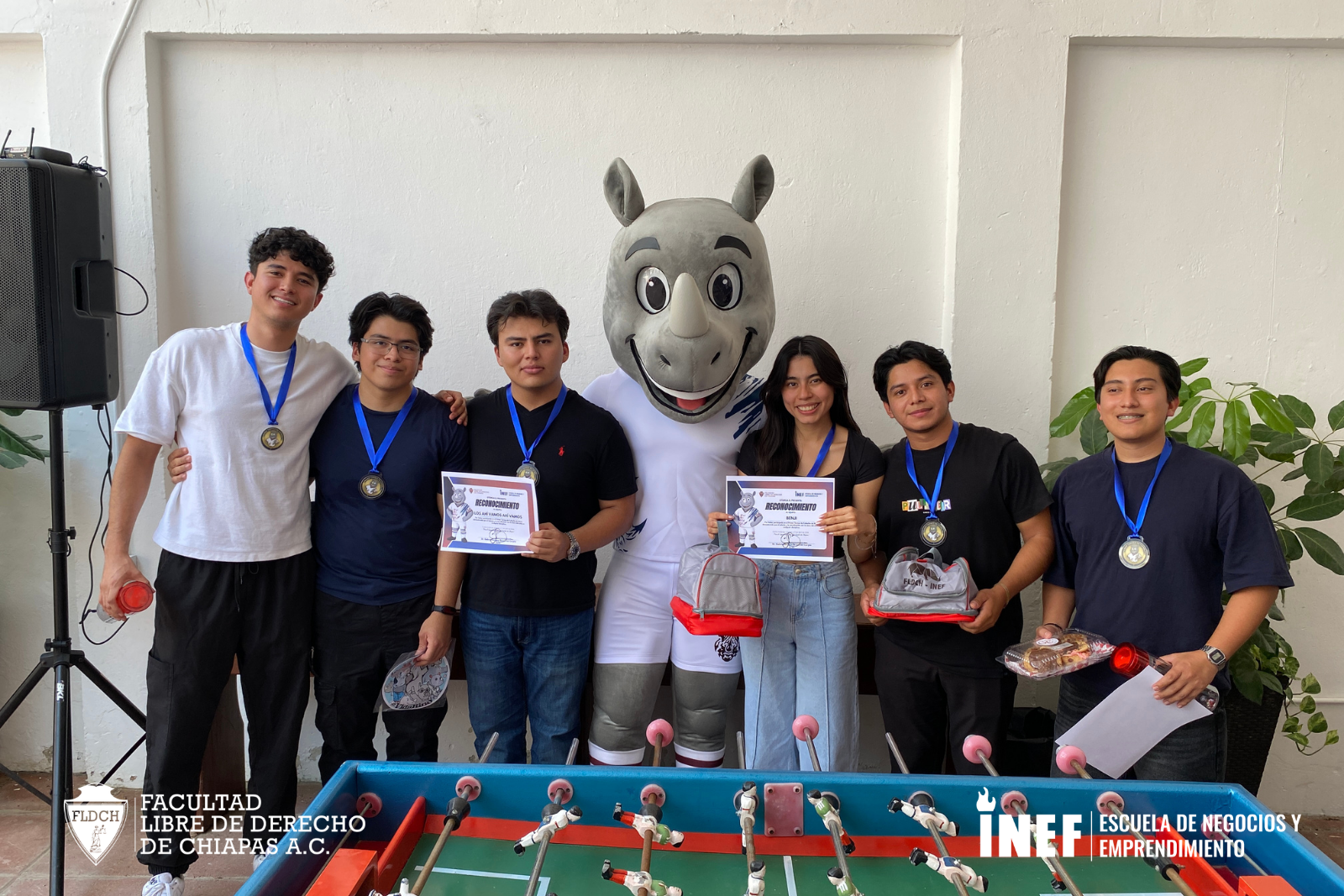 ¿Quién dijo que el fútbol solo se juega en la cancha? 