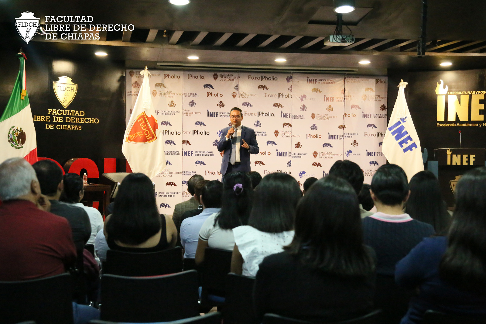  𝐂𝐨𝐧𝐟𝐞𝐫𝐞𝐧𝐜𝐢𝐚 𝐌𝐚𝐠𝐢𝐬𝐭𝐫𝐚𝐥: ¡𝐋𝐚 𝐕𝐢𝐠𝐞𝐧𝐜𝐢𝐚 𝐝𝐞 𝐥𝐨𝐬 𝐃𝐞𝐫𝐞𝐜𝐡𝐨𝐬 𝐅𝐮𝐧𝐝𝐚𝐦𝐞𝐧𝐭𝐚𝐥𝐞𝐬 𝐞𝐧 𝐌é𝐱𝐢𝐜𝐨!