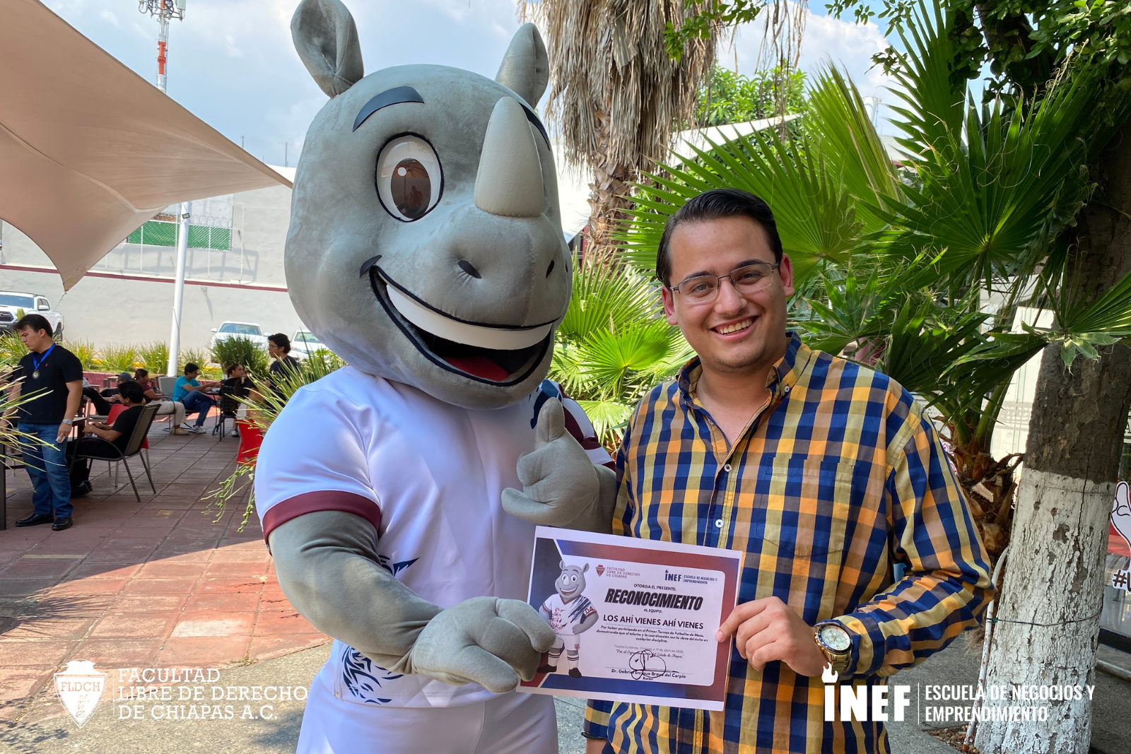 ¿Quién dijo que el fútbol solo se juega en la cancha? 