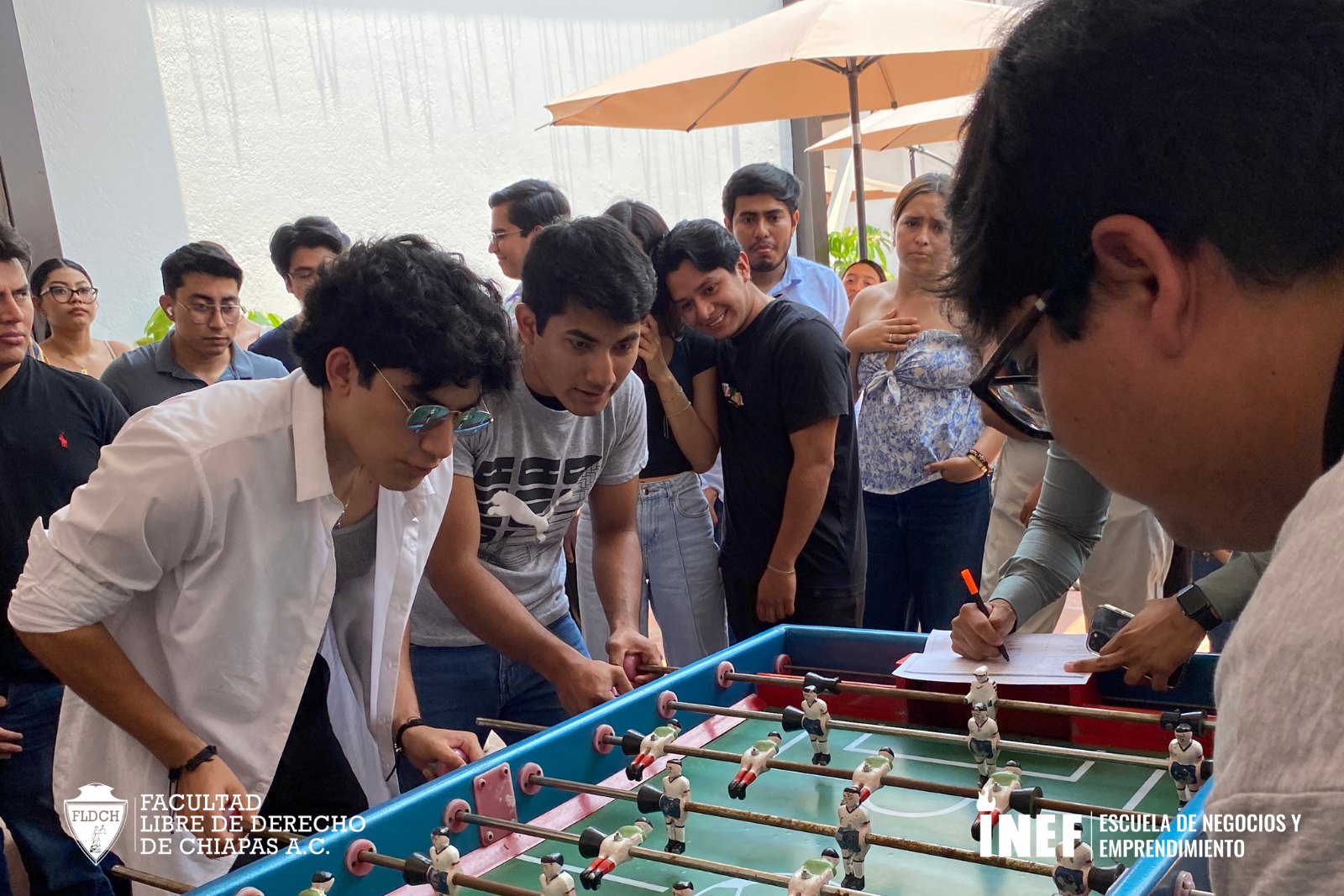 ¿Quién dijo que el fútbol solo se juega en la cancha? 